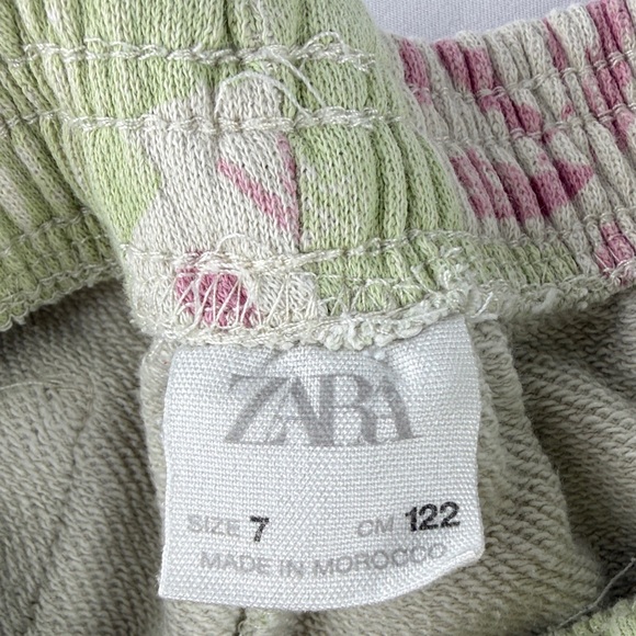 Zara Kids Green and Pink Tropical Shorts - Picture 3 of 3